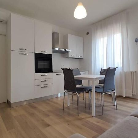 Delta D Piazza Marina- 50 Mt Dal Mare - Jesolo Apartman Kültér fotó