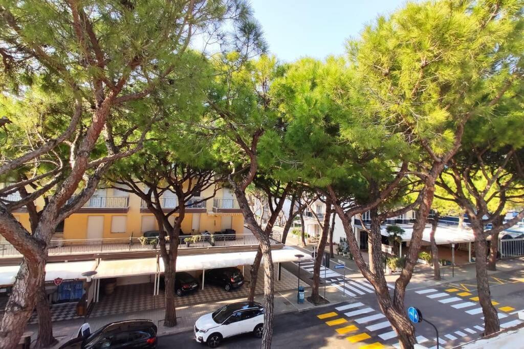 Delta D Piazza Marina- 50 Mt Dal Mare - Immobil Relax Apartman Lido di Jesolo Kültér fotó